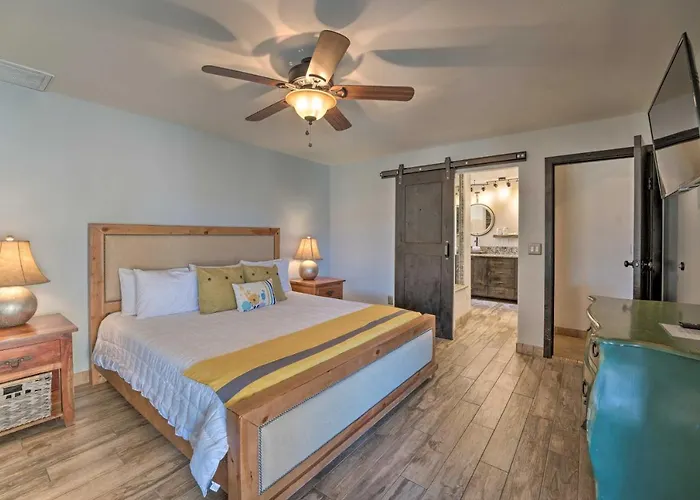 Hébergement de vacances Pool & Game Room: Pet-friendly Havasu Gem *