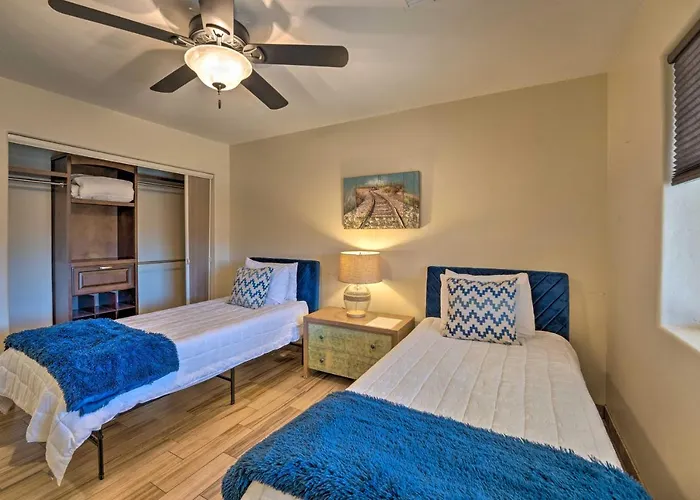 Hébergement de vacances Pool & Game Room: Pet-friendly Havasu Gem Lake Havasu City